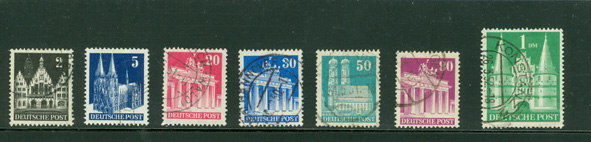 Fast schon heimliche Bund- Dauermarken: In enger Zähnung erschienen diese Bauten- Briefmarken erst nach Gru?ndung der Bundesrepublik.