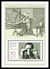 Block der DDR zum 90. Geburtstag von Bertolt Brecht im Jahr 1988.