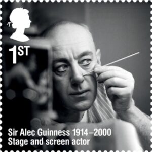 Alec Guinness auf Briefmarke von Großbritannien 2014